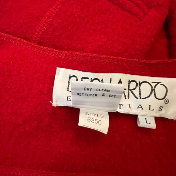 Bernardo Essentials 100% Wool Red Size Large Zipper Vest - Picture 7 of 10